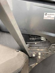 Tracteur agricole Valtra T214DSTOUCH - 2