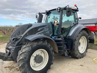 Tracteur agricole Valtra T214DSTOUCH - 1